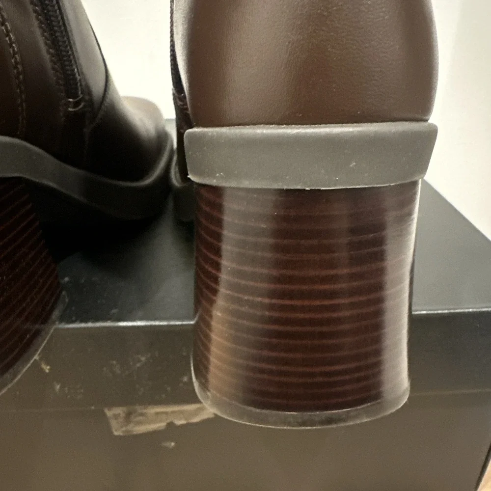 COACH Women Size 9.5B Sculpted C Leather Booties Maple Classic Sporty - Picture 11 of 16